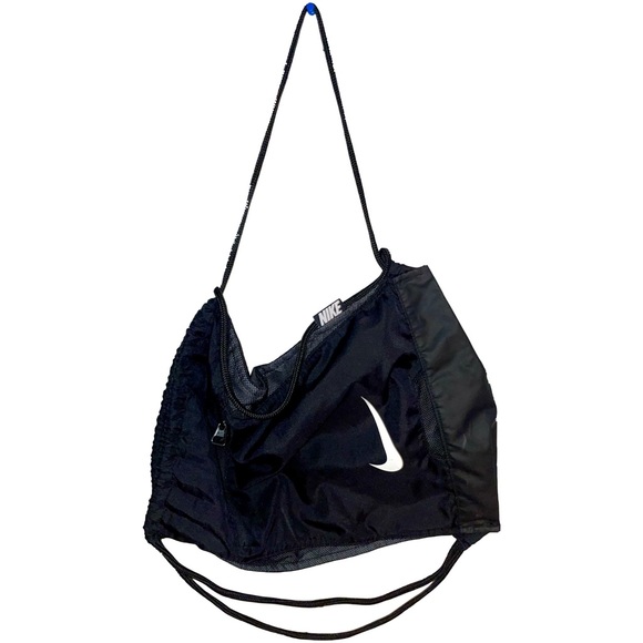 NEW Nike Brasilia Drawstring Bag - Picture 2 of 3